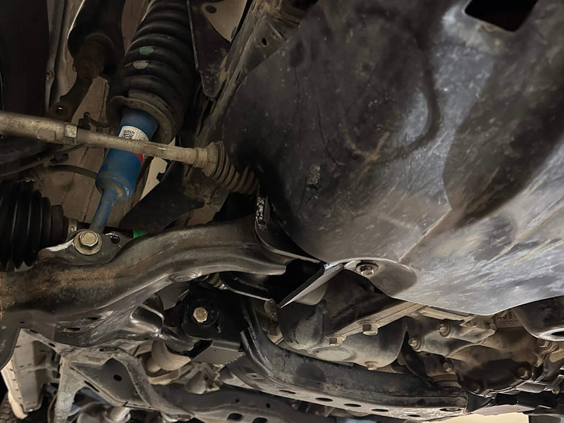 Lower Control Arm Relocation Kit - Photo 9